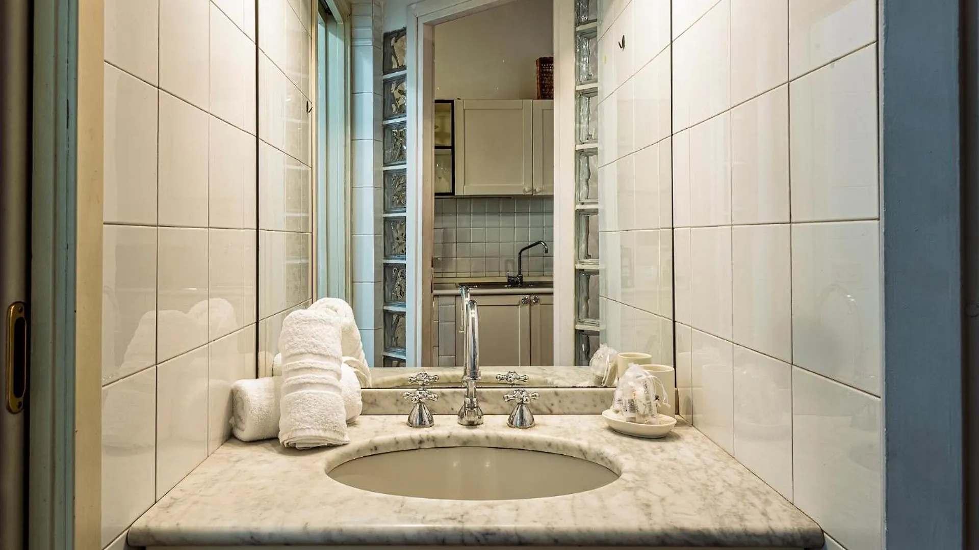 Brand New 1 Bedroom Apartment In Brera Mediolan 0*,
